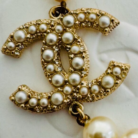 Authentic Chanel CC Pearl Choker Necklace 100th Anniversary Limited Edition - Picture 10 of 10